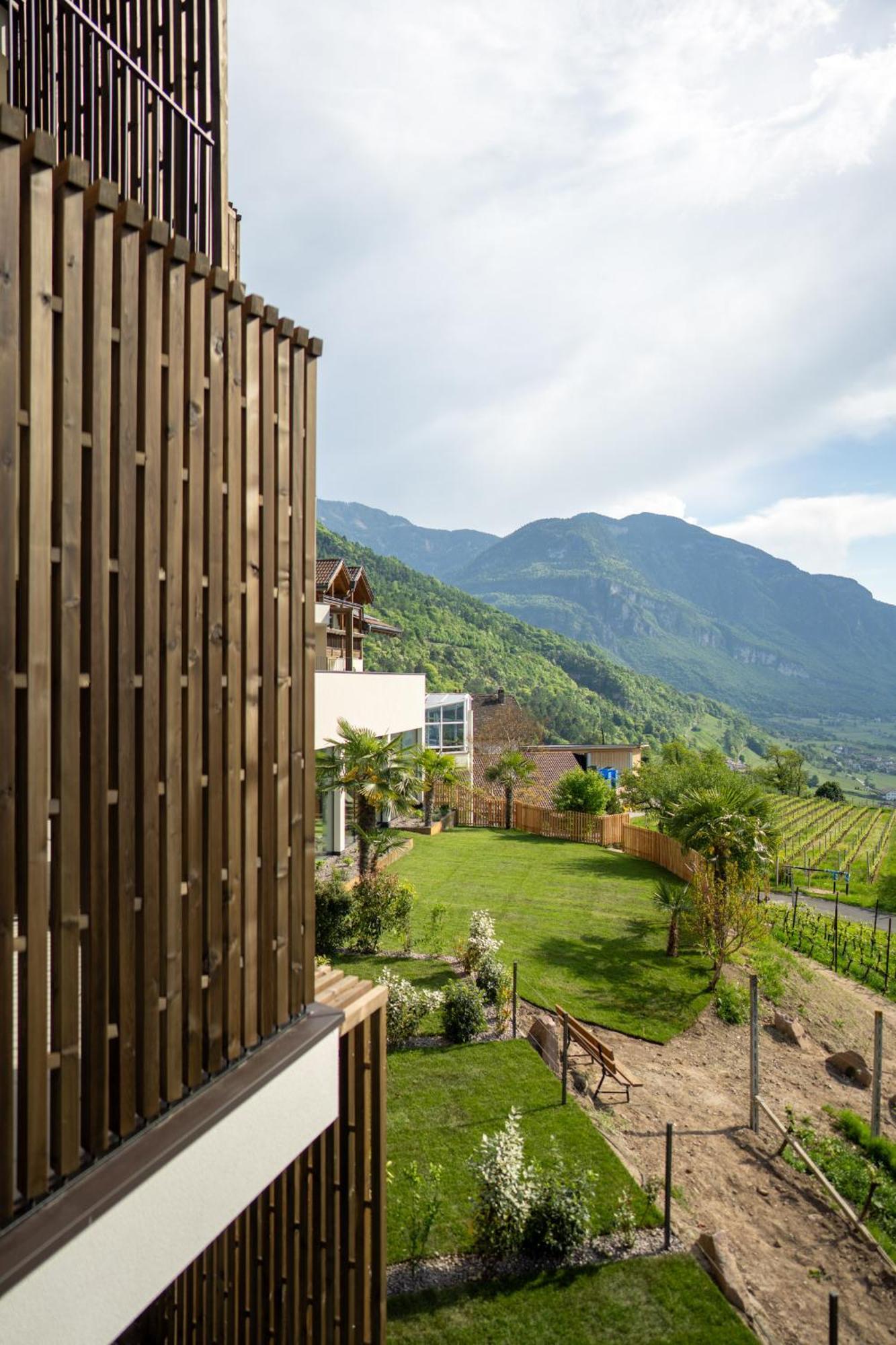 Hotel Tenz 2025 Montagna Kültér fotó