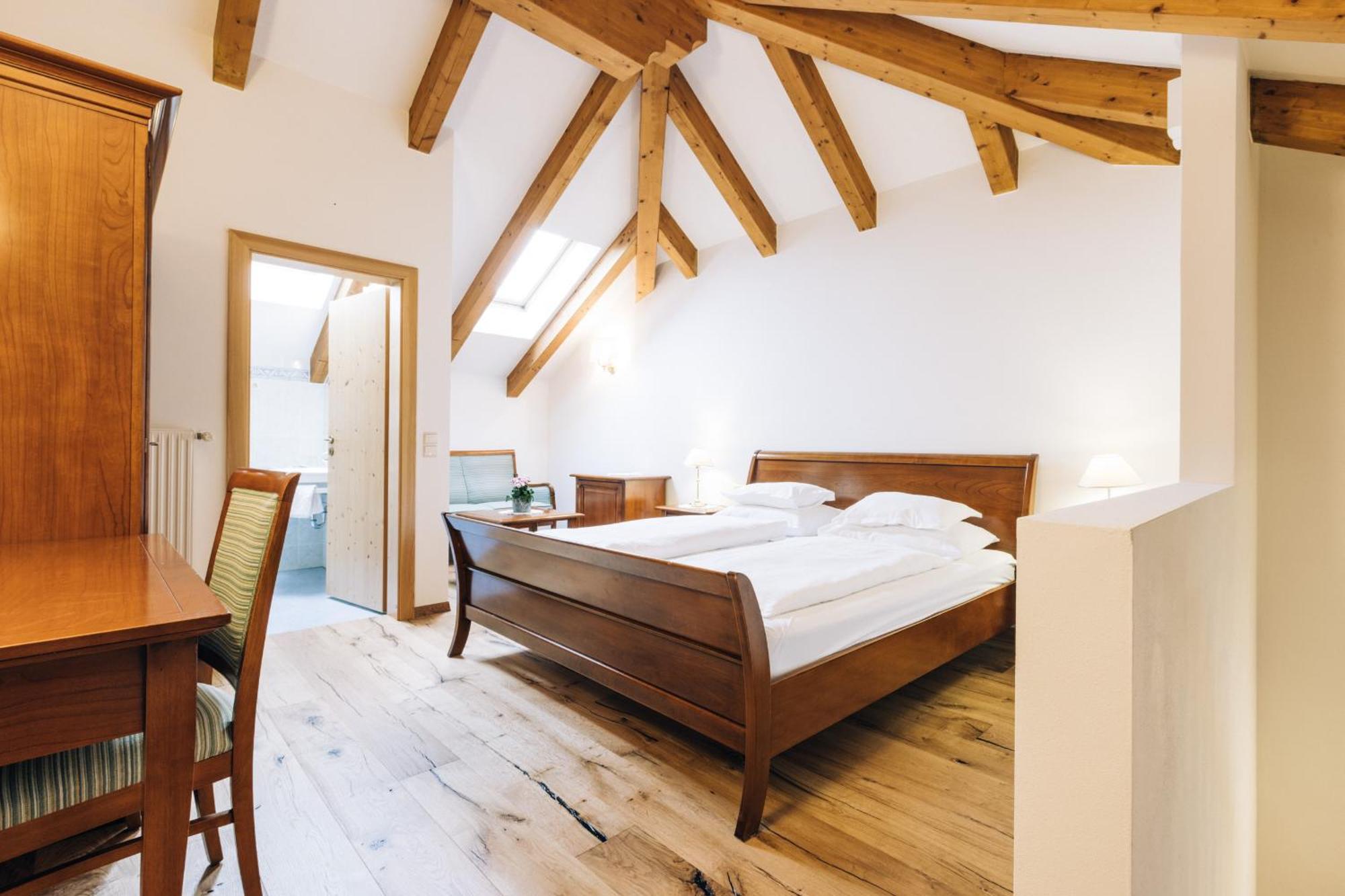 Hotel Tenz 2025 Montagna Kültér fotó