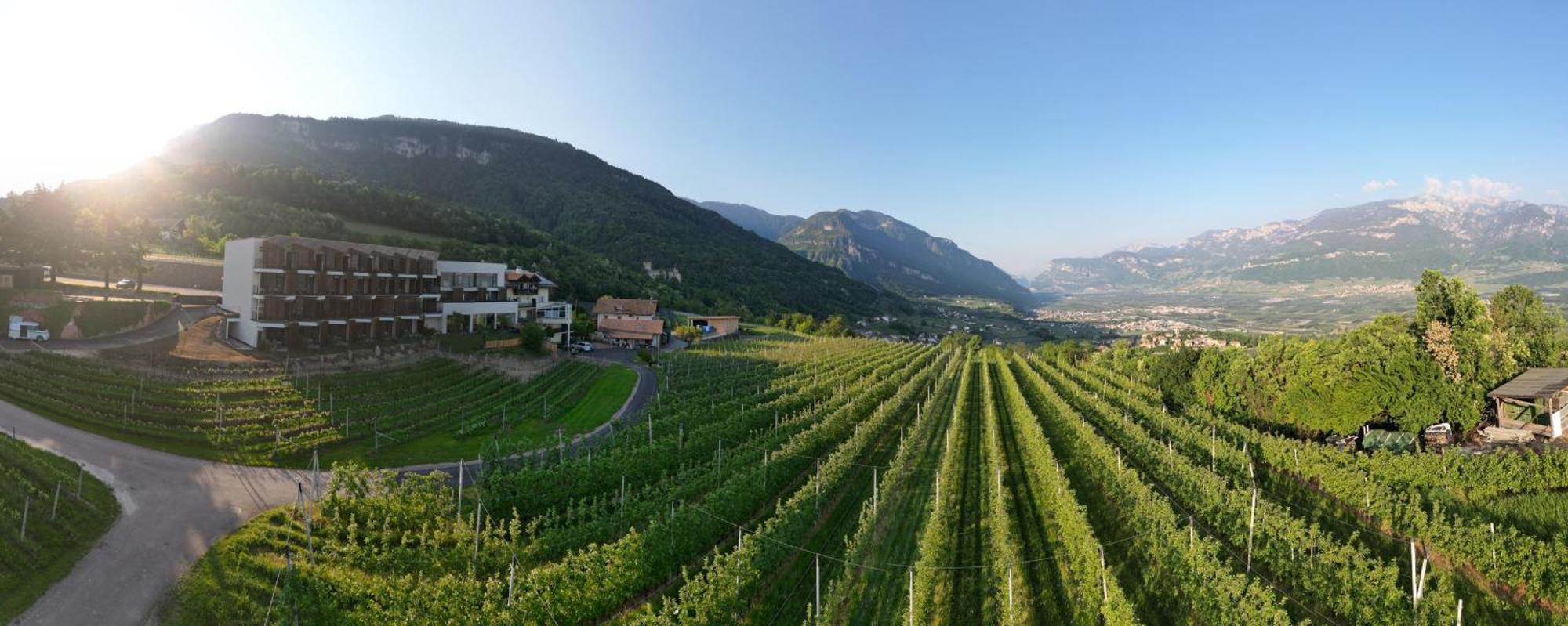 Hotel Tenz 2025 Montagna Kültér fotó