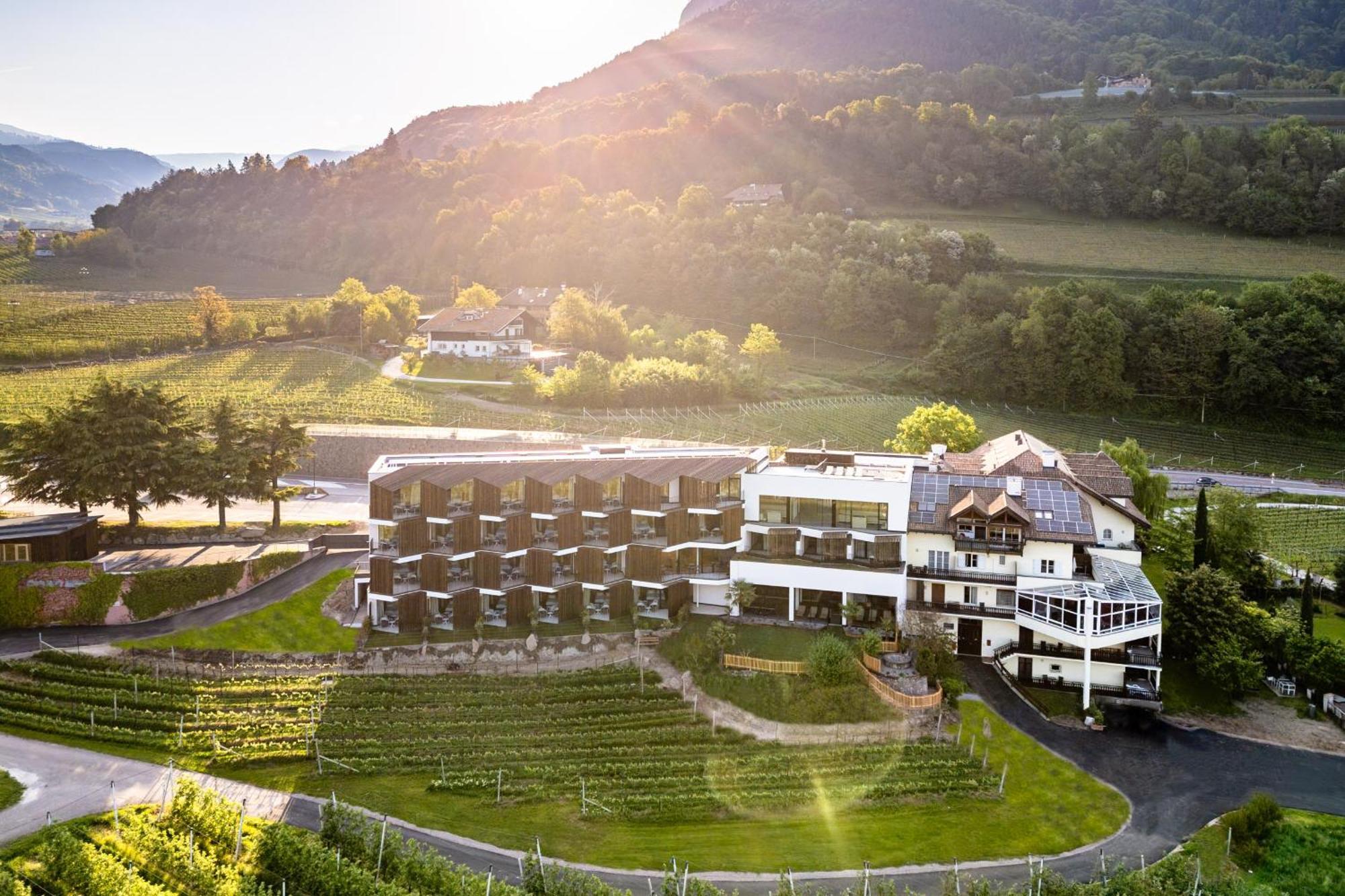 Hotel Tenz 2025 Montagna Kültér fotó