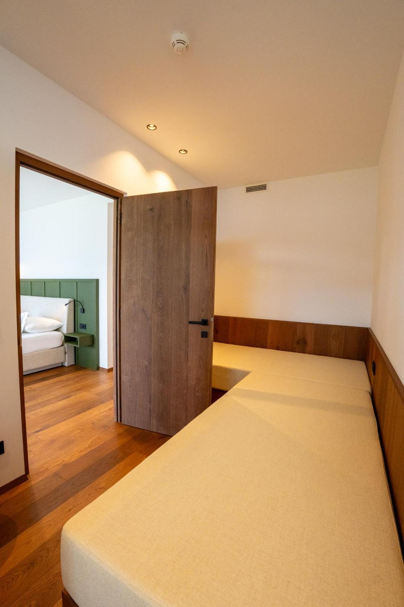 Hotel Tenz 2025 Montagna Kültér fotó