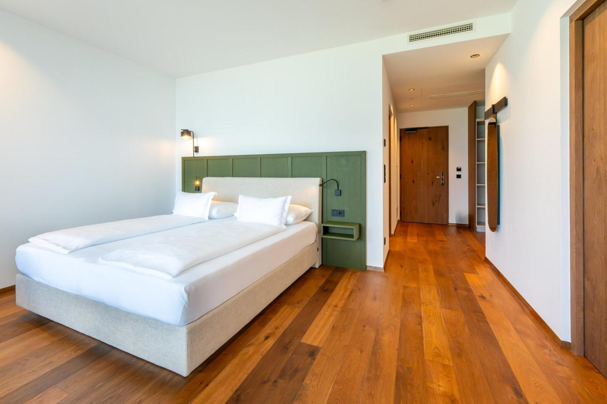 Hotel Tenz 2025 Montagna Kültér fotó